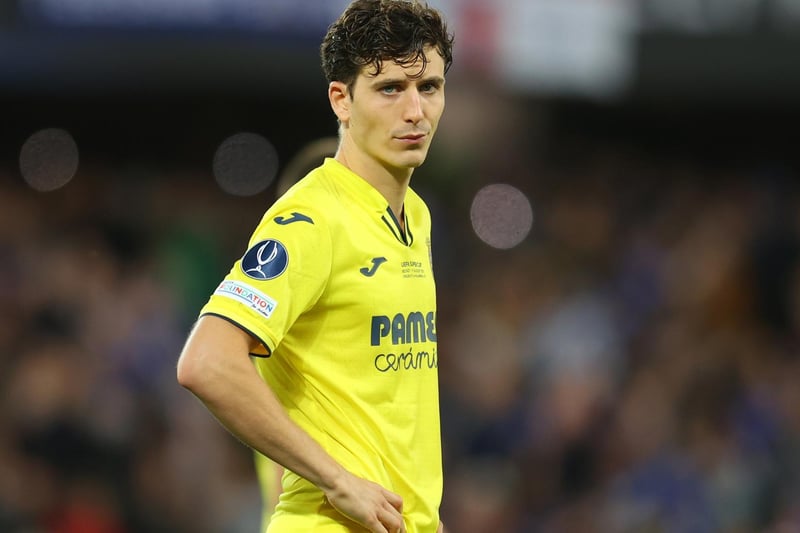 Spurs are set to make a move in a bid to sign Villarreal's 24-year-old Spanish international defender Pau Torres who has also attracted interest from Manchester City, Liverpool and Manchester United. Torres is valued at around £55m. (Times).