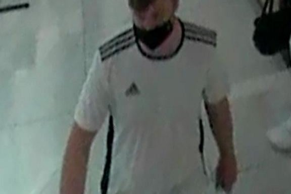 Crime Type
Theft From Shop
Area
Leeds
Offence Date
10/08/2021
Ref: LD9818