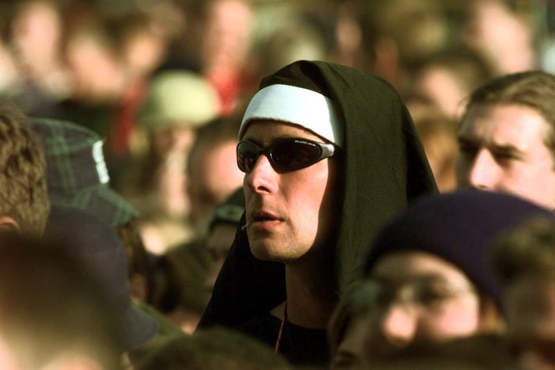 A face in the crowd during the Fun Lovin' Criminals set in August 1999.