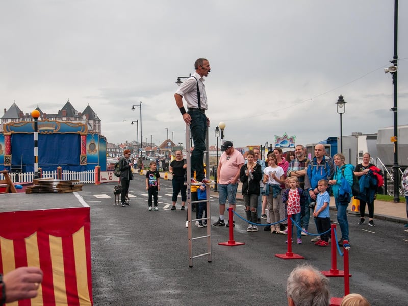 Circus skills on the West Cliff.
picture: EJ Beckwith Photography