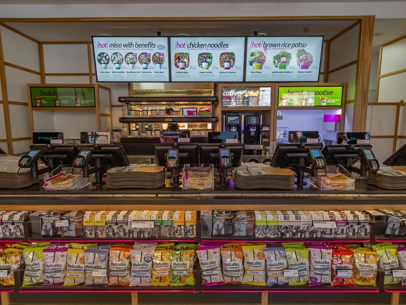 Itsu offers delicious Asian-inspired food, which is made fresh in its Commercial Street shop. From hot rice bowls full of grains and fresh veggies, to sushi, salads and low-calorie snacks, there are plenty of healthy treats to enjoy in the restaurant or on-the-go.