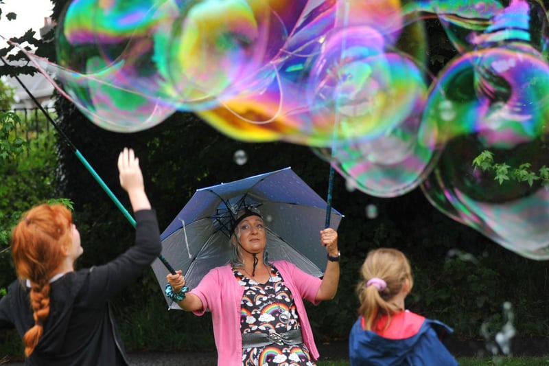Emma Pickering with eBublio magical bubbles.
