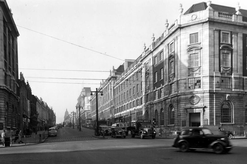 The Headrow from the junction with Vicar Lane in November 1952.