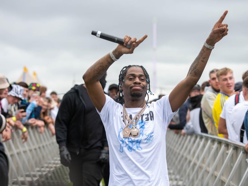 London drill artist Russ Millions gets close with the crowd
