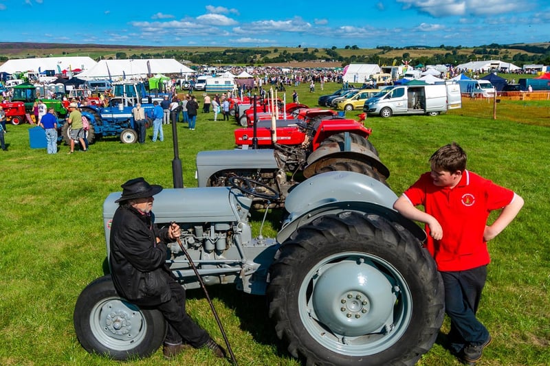 Phil Burbury chats to exhibitor Daniel Crook about his 1953 Ferguson TEF-20 tractor
