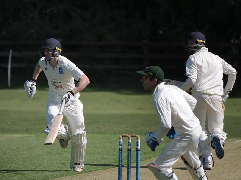 Ben Luntley and skipper Brad Walker get among the runs for Scalby.
Photo by Richard Ponter
