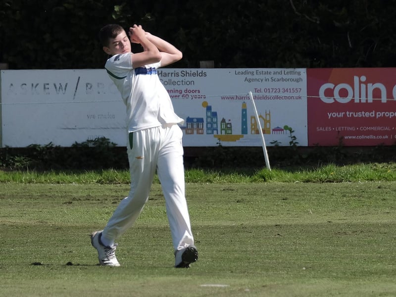 Brid youngster Chris Leeson takes a catch to dismiss opener Jon Barton off the bowling of Andy Smith.
Photo by Richard Ponter