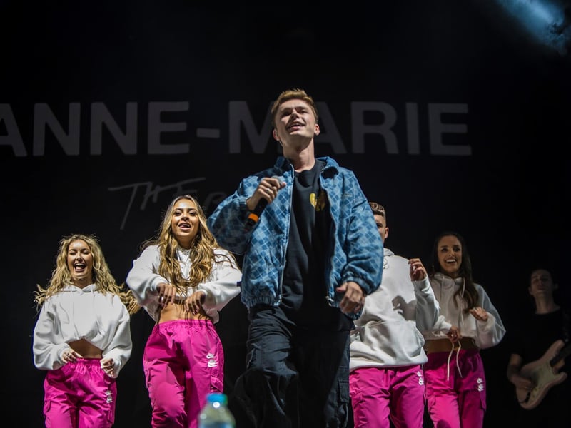 HRVY and backing dancers. Picture; Cuffe and Taylor
