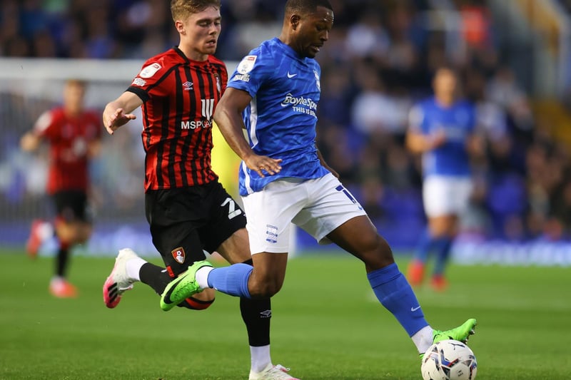 Leif Davis joins Championship side Bournemouth on a season-long loan. The 21-year old left back has bagged one assist over 14 senior appearances at Leeds United.