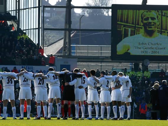 Enjoy these photo memories of Leeds United's 2-2 draw with Liverpool in February 2004. PIC: Getty