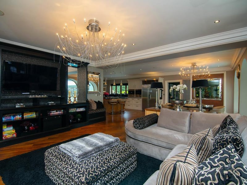 There is also space to sit back in relax with the family while dinner is being prepared.