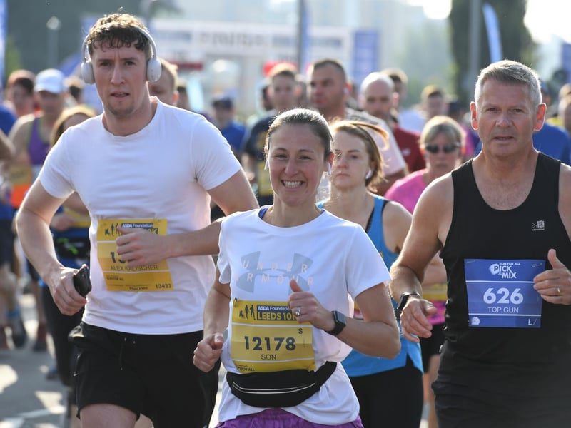 Fresh faced runners at the start of the race