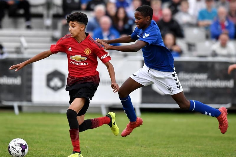 Manchester United youngster Zidane Iqbal has trained with Preston North End - but the Championship club may have to wait to sign the attacking midfielder as the Red Devils are set to wait until January to sanction a loan deal (Lancs Live)