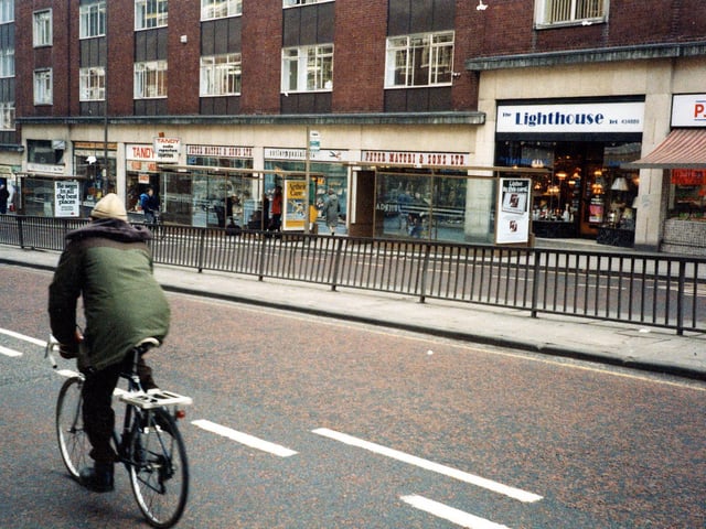Enjoy these photo memories of shops and city centre landmarks from the 1980s. PIC: Leeds Libraries, www.leodis.net