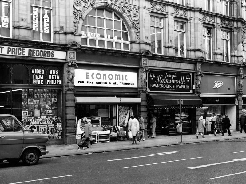 Kirkgate Market seen from Vicar Lane in May 1984.