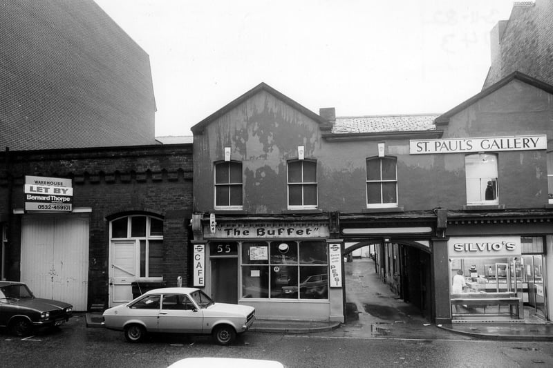 St. Paul's Street in November 1982 showing, from left, a vacant warehouse building, The Buffet cafe and Silvio's Bakery. St. Paul's Gallery occupies the floor above the latter.