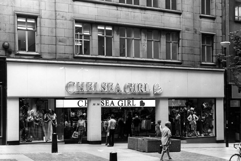 Do you remember Chelsea Girl on Albion Street? Pictured in February 1980.