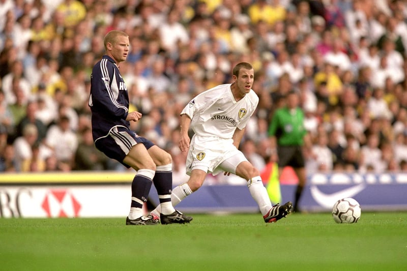 Tottenham Hotspur's Ben Thatcher clears the ball from Lee Bowyer.