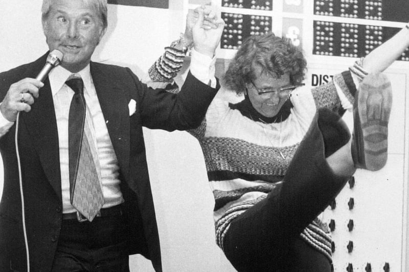 Ernie Wise opened the Coral Bingo Hall at Seacroft in August 1979 but found himself upstaged by 65-year-old Amy Larkin.