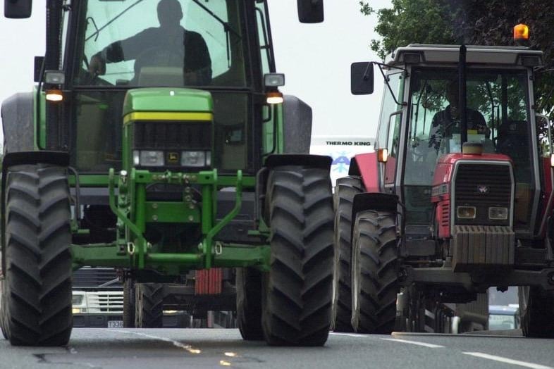 Farmers join a go slow convoy on the A59 in Penwortham heading towards Preston town centre