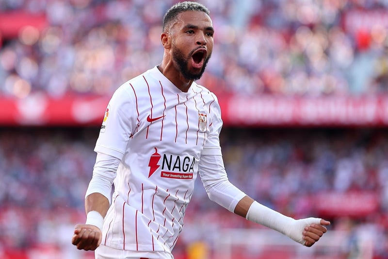Arsenal will need to splash out at least £38.5m in order to land Sevilla's 24-year-old Morocco striker Youssef En-Nesyri. (Mundo Deportivo).