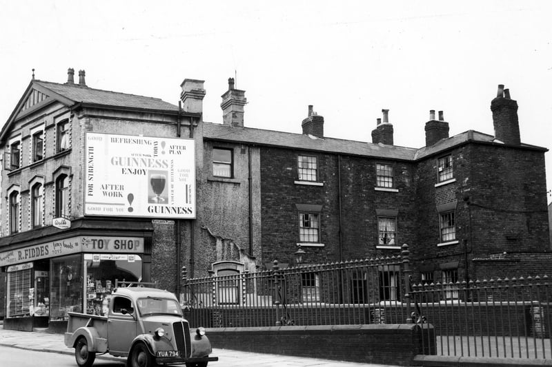 Naylor's Place at the junction of Beeston Road in July 1964.