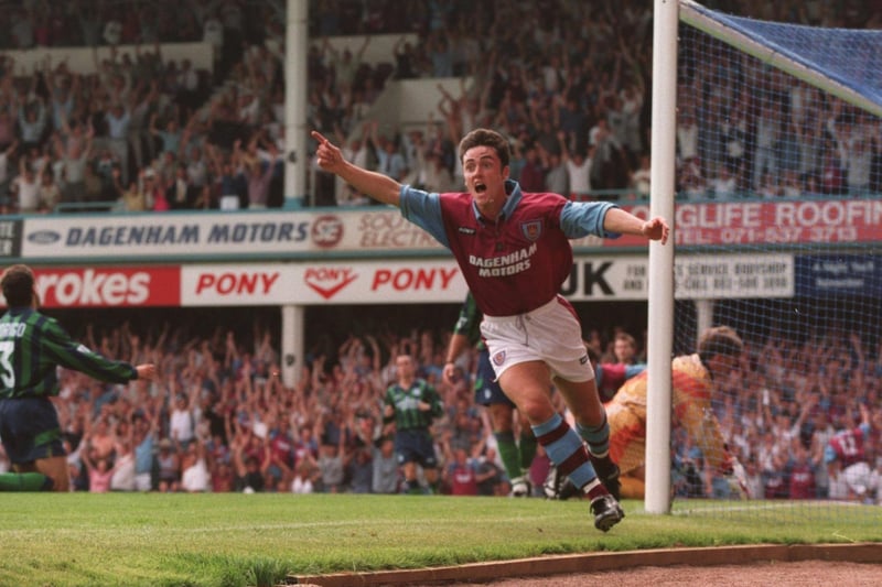 The Hammers had two points to show for their first six games in 1995, which was followed by a five game unbeaten run. Featuring debuts for young hotshots Rio Ferdinand and Frank Lampard, West Ham’s inconsistent season turned out better than the opening games forecast as Harry Redknapp’s side cruised to a 10th place finish.