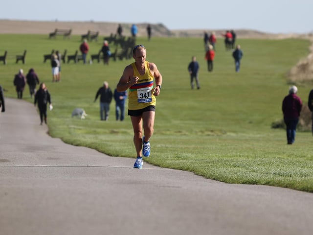 Glyn Hewitt in action for Scarborough AC

Photo by TCF Photography