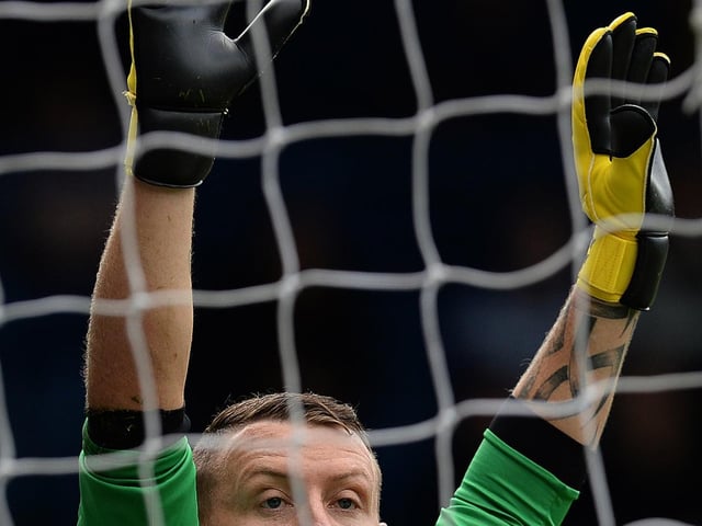 Leeds United goalkeeper Paddy Kenny in action.