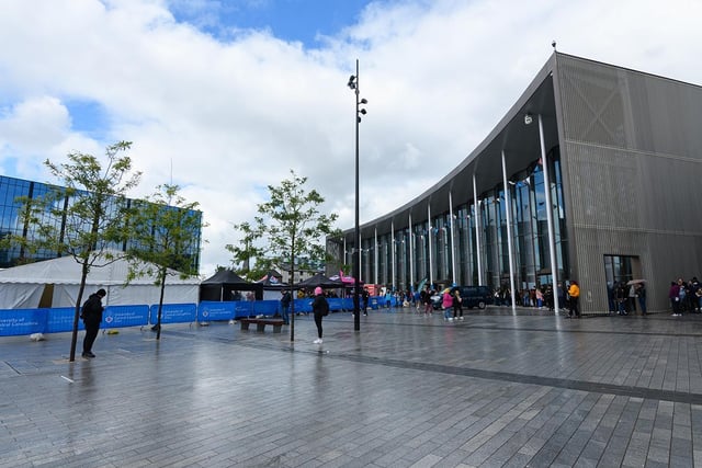 The 5,000 sqm University Square, which features WI-FI and plenty of seating, will become a new focal point in UCLan’s Preston Campus, and offers a go-to location to host large-scale events, such as graduation ceremonies and festivals, bringing the city and university closer together.