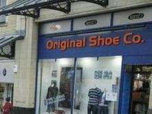 Back in the mid 2000s, the Original Shoe Co. could be seen in Woolshops. The company was sold to JJB in 2007 and Costa Coffee now takes its place in the town centre.