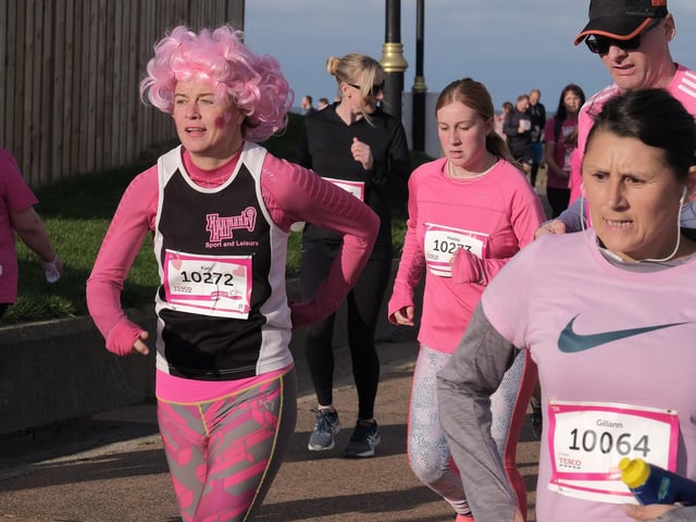The runners get going.