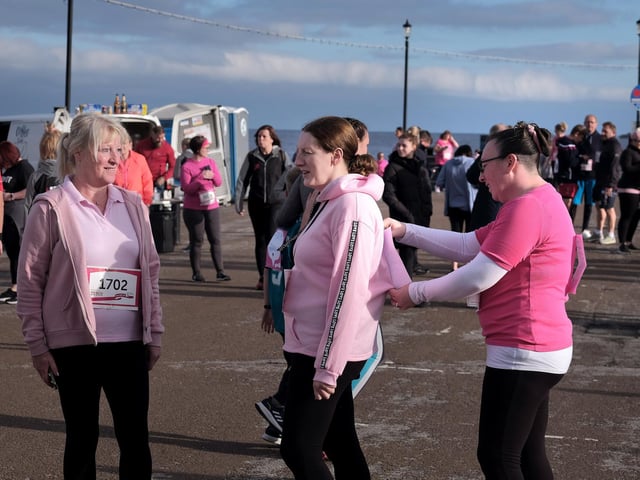 Preparing at the start of the race.