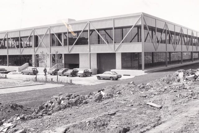 The new Thomas Danby College at Sheepscar in June 1977.