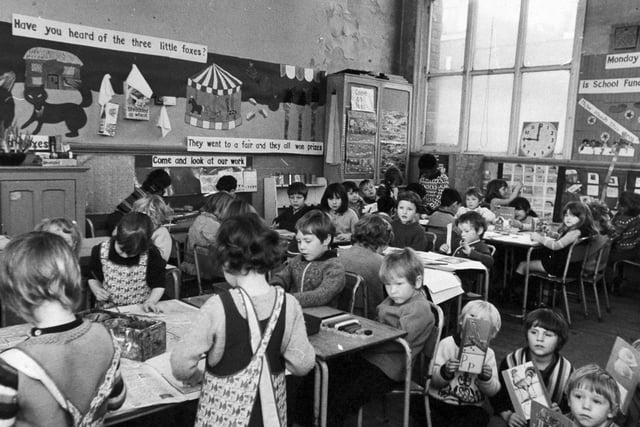 One of the crowded classrooms at Castleton Primary School in January 1974. Paint is peeling from the walls.