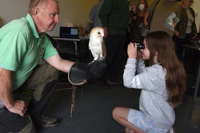Leigh Ornithological Society Open Day - Watch the birdie