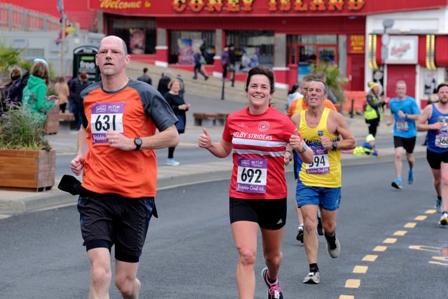 All smiles at the 10k

Photo by Richard Ponter