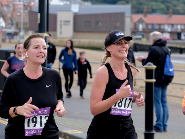 Enjoying the 10k

Photo by Richard Ponter