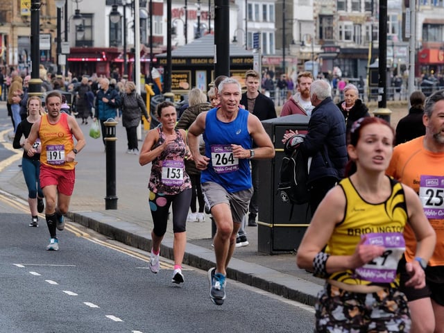 Yorkshire Coast 10k action

Photo by Richard Ponter