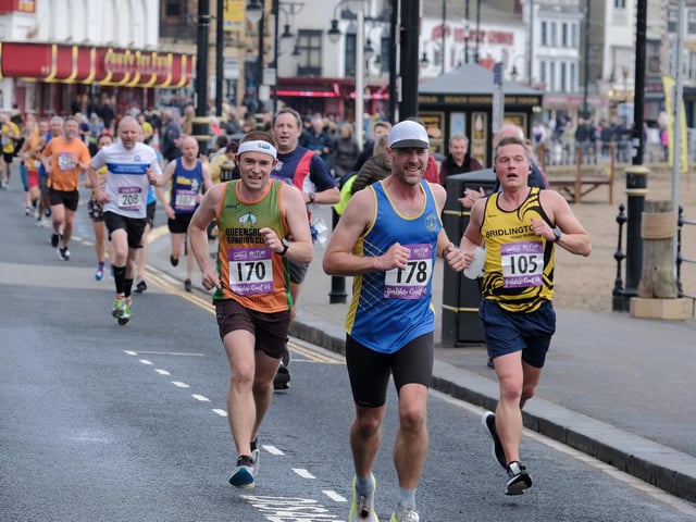 Brid's Nick Craggs (105) enters the final section of the race
Photo by Richard Ponter