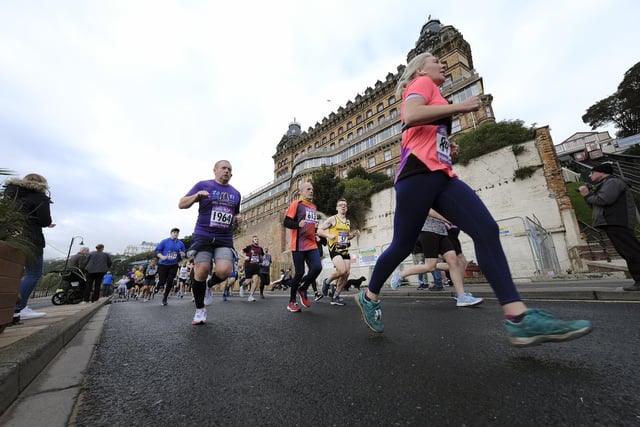 The 10k runners in action

Photo by Richard Ponter