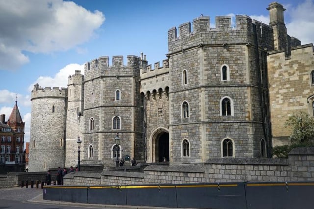 It is said that up to 25 ghosts have been spotted here, including a sighting by none other than Queen Elizabeth II and her sister Margaret, who claimed to have seen the ghost of Elizabeth I. It is said that her ghost can be heard pacing around the library, causing the sounds of loud footsteps and floorboards creaking.