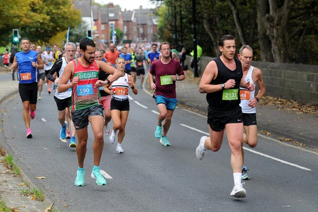 Runners on the section near Kirkstall Abbey