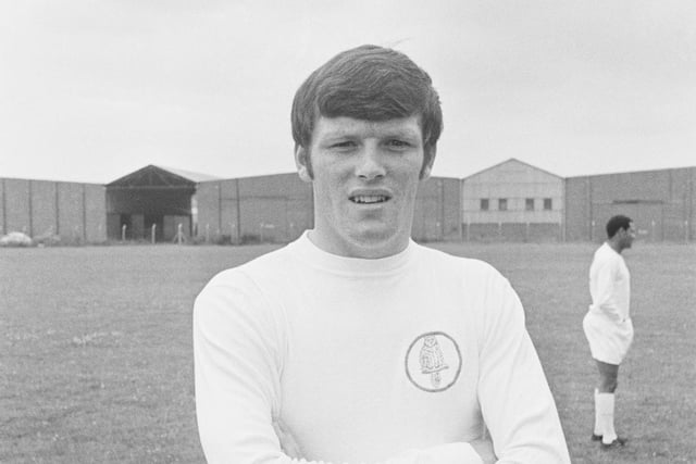 Aged 17, Eddie Gray made his senior debut for Leeds in a 3-0 victory over Sheffield Wednesday in January 1966.