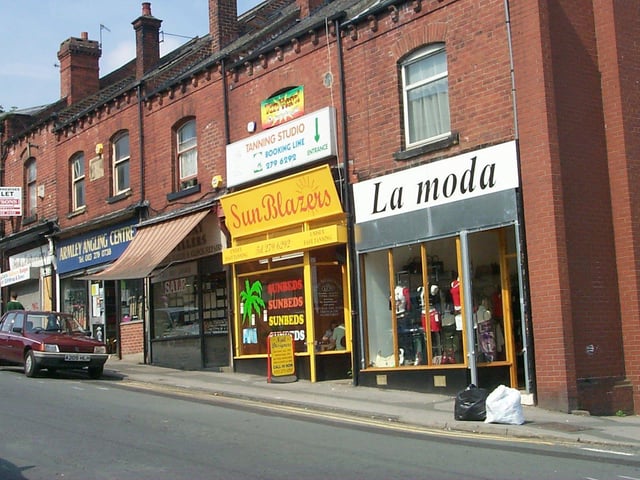 Share your memories of Armley in 2001 with Andrew Hutchinson via email at: andrew.hutchinson@jpress.co.uk or tweet him - @AndyHutchYPN
