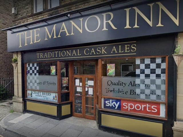 Critics said Manor Inn, in Pudsey, had a fridge "packed with quality beverages" and pumps "dispensing local and interesting ales".