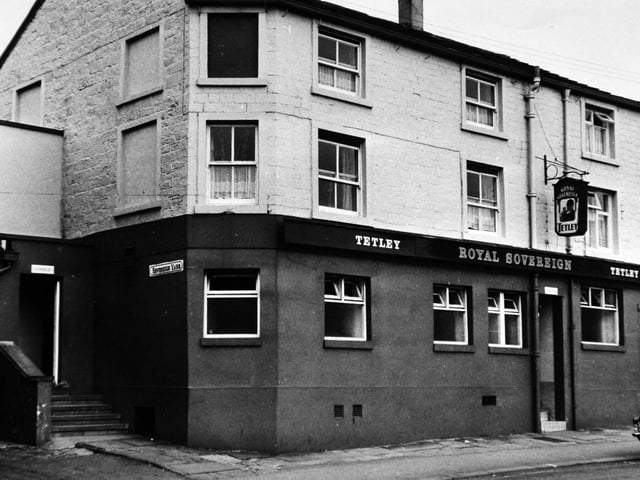 The Royal Sovereign on Commercial Road in LS5 in August 1975. It closed in 1977 and was demolished for redevelopment.