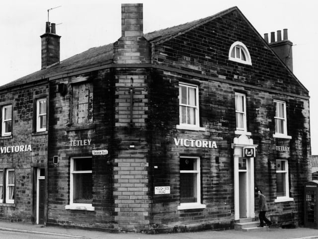 The Victoria Pub at Lowtown in September 1977.
