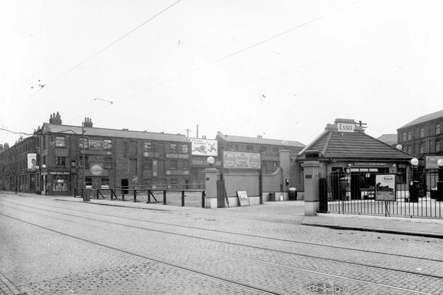 The Anglo American Oil Co. Ltd. petrol filling station at the junction of Hunslet Road and Hunslet Lane in June 1937.
