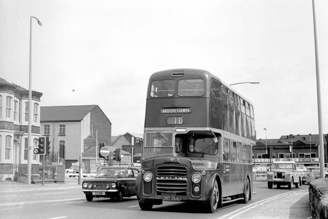 A Leyland Titan/Weymann Orion 317 bus makes its way down Hunslet Road at the junction with Black Bull Street in July 1974.